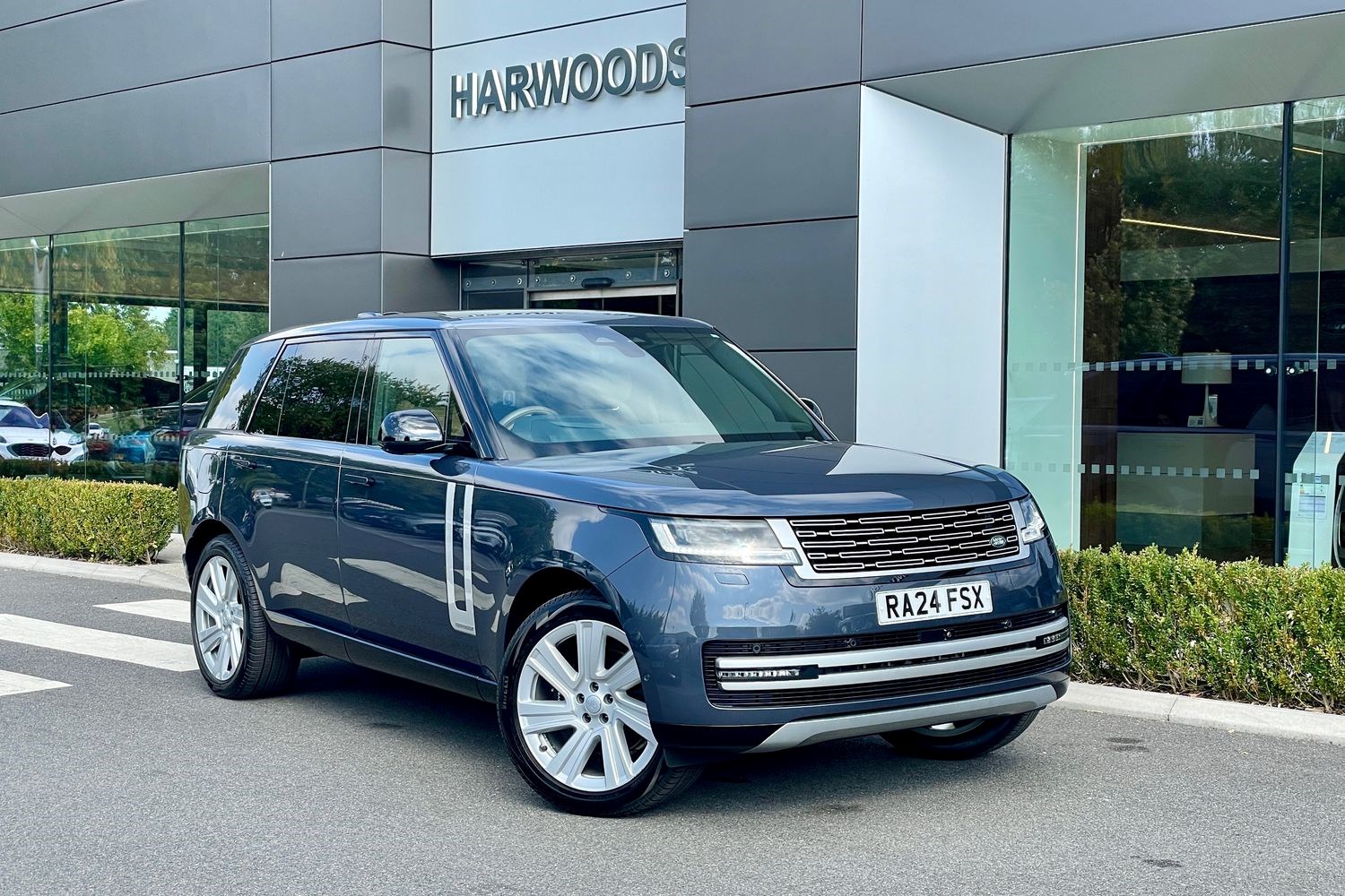 Land Rover Range Rover Listing Image