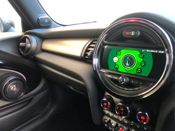 2018 (68) MINI HATCHBACK 1.5 Cooper II 3dr Auto For Sale In 7 Days a Week, From 9am to 7pm