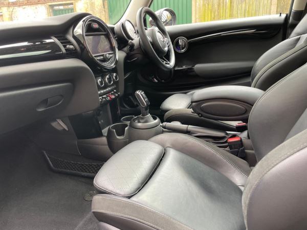 2018 (18) MINI HATCHBACK 1.5 Cooper II 3dr Auto For Sale In 7 Days a Week, From 9am to 7pm