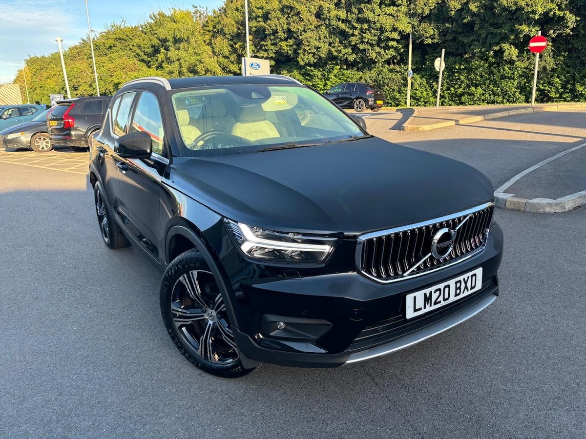 Volvo XC40 Listing Image