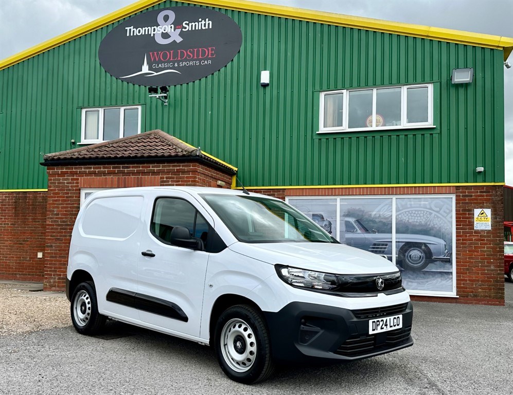 Vauxhall Combo Listing Image