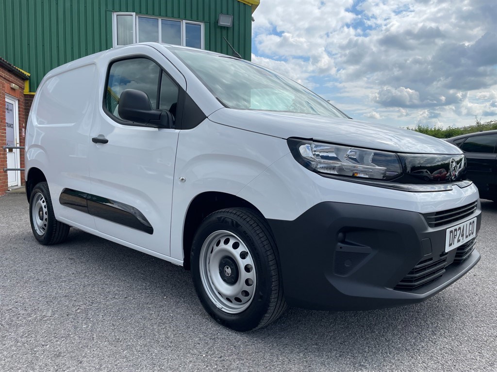 Vauxhall Combo Listing Image