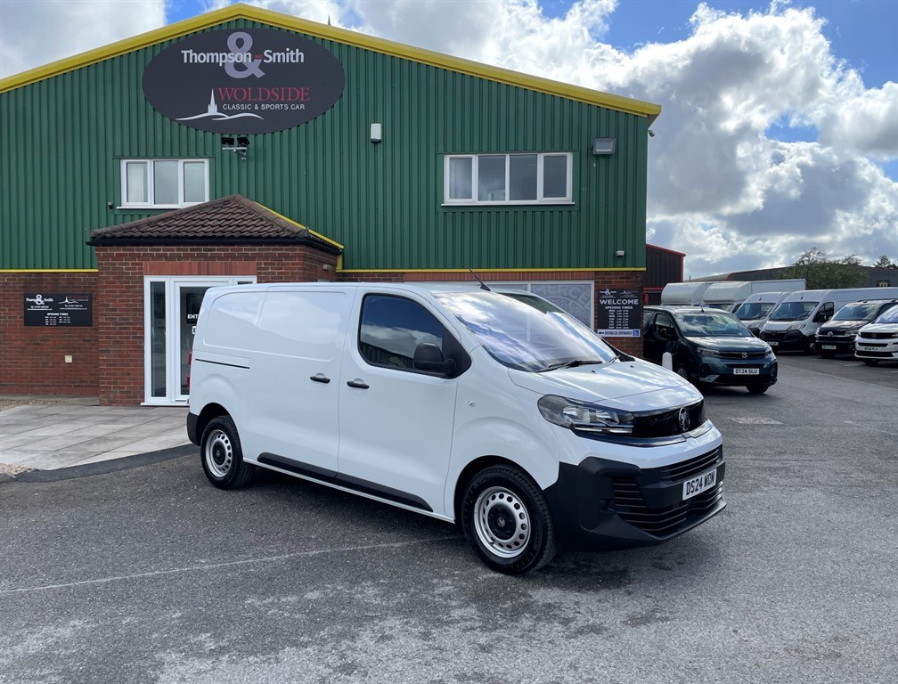 Vauxhall Vivaro Listing Image