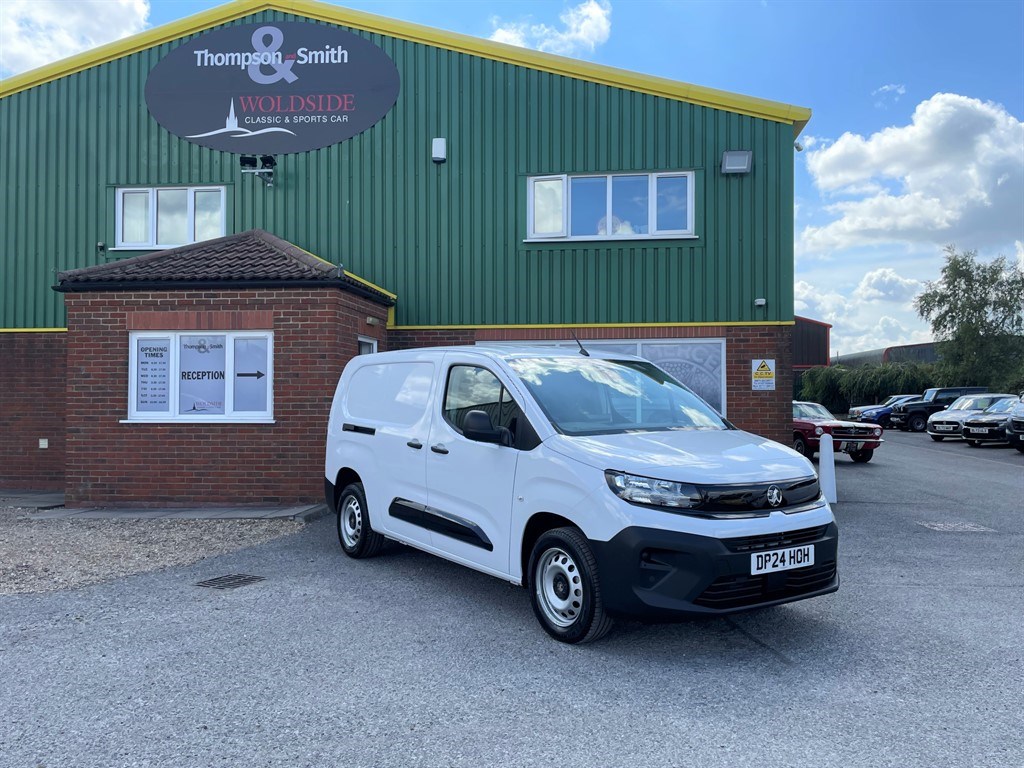 Vauxhall Combo Listing Image