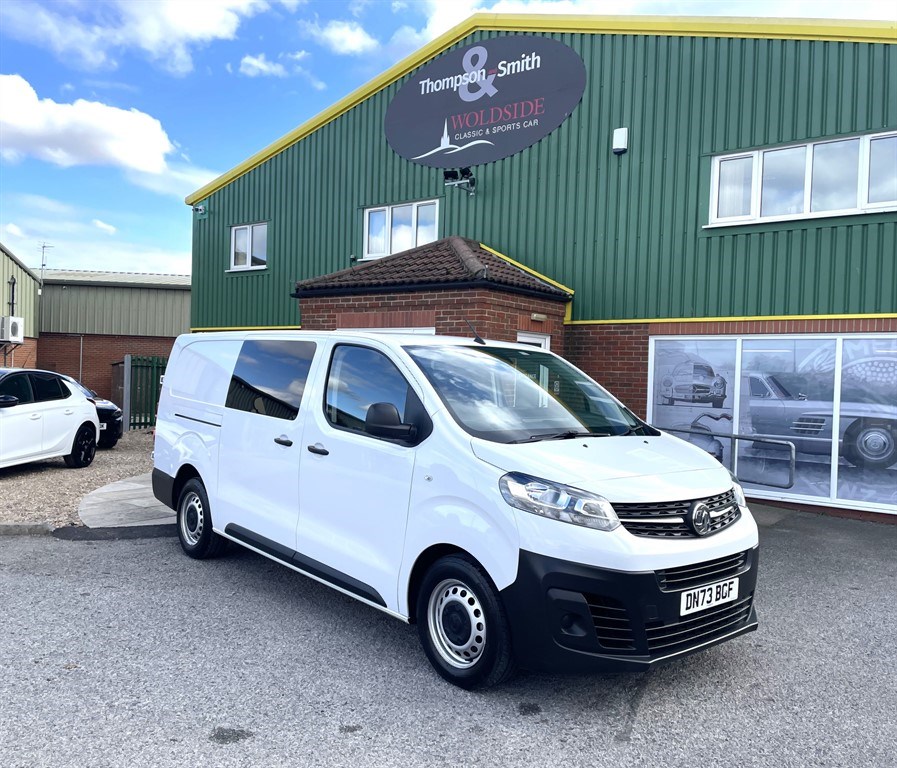 Vauxhall Vivaro Listing Image