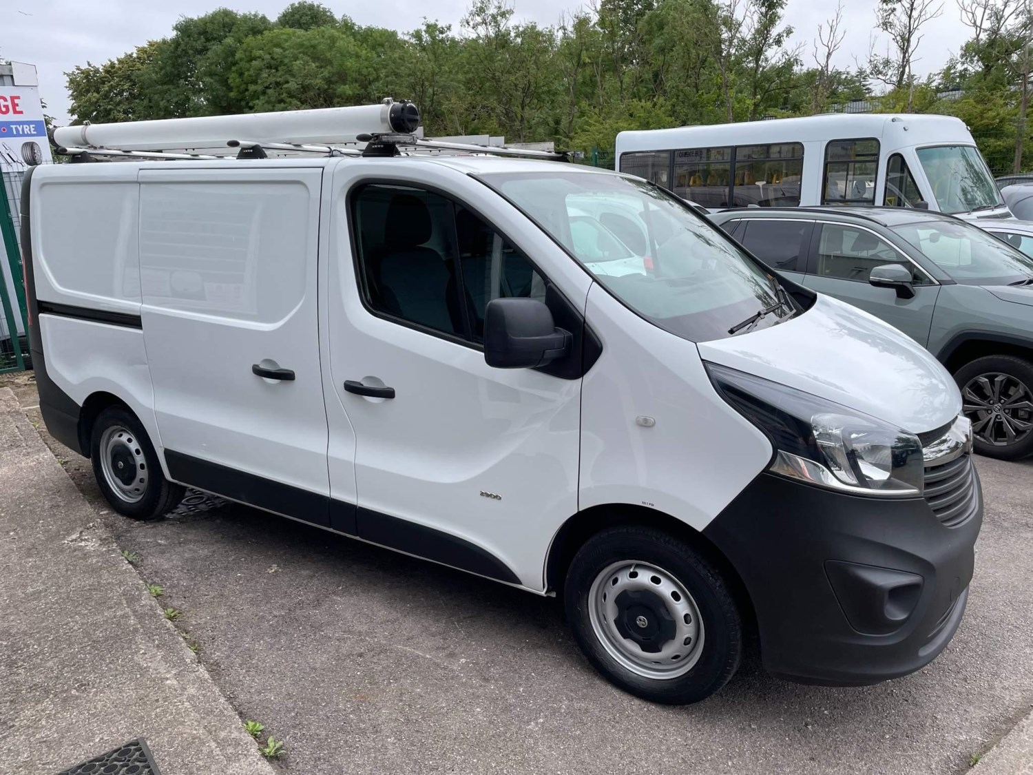 Vauxhall Vivaro Listing Image