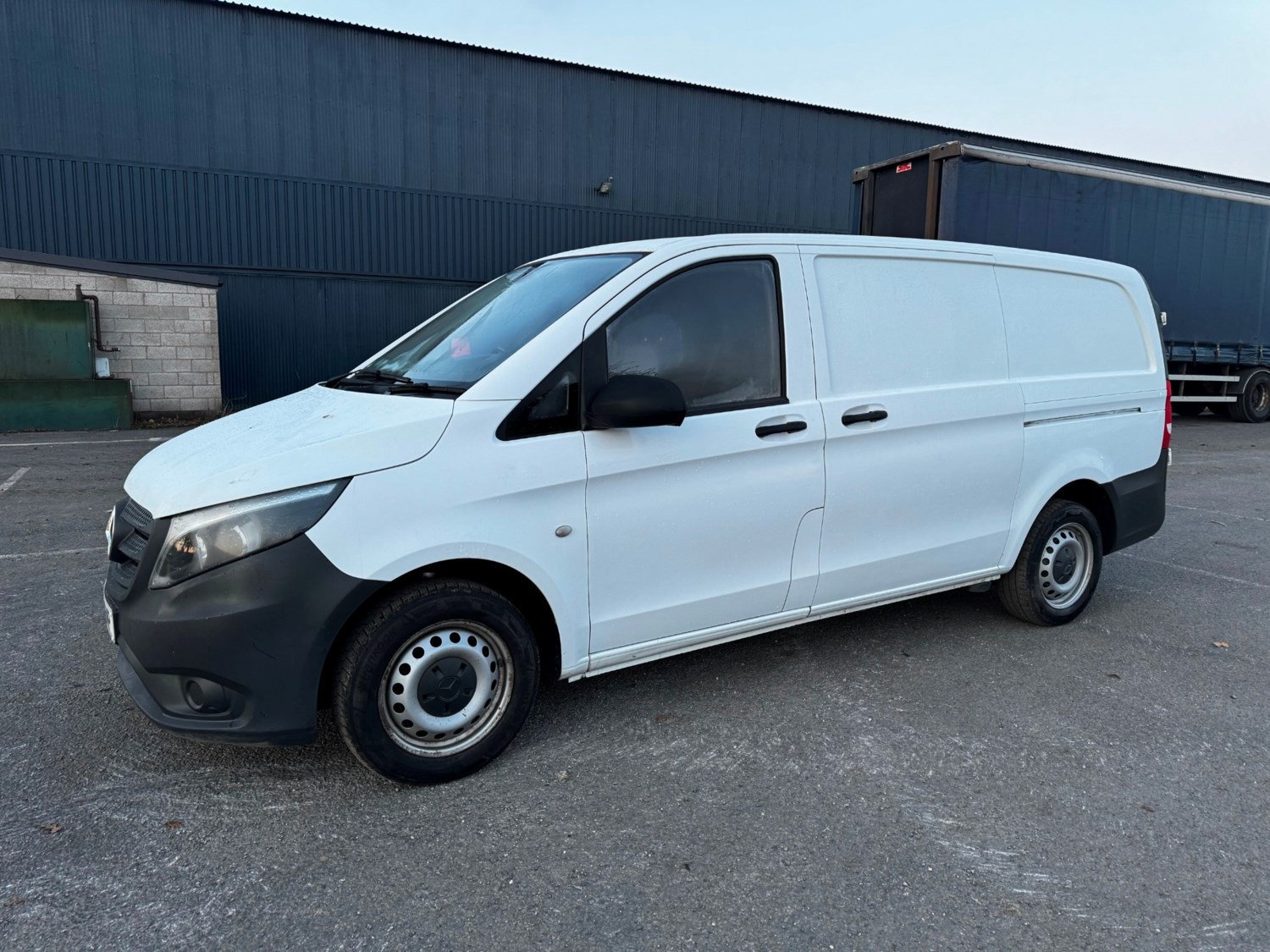 Mercedes-Benz Vito Listing Image