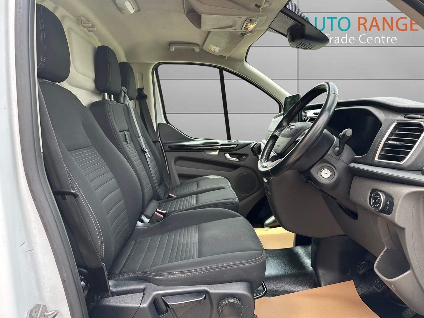 Ford Transit Custom Listing Image