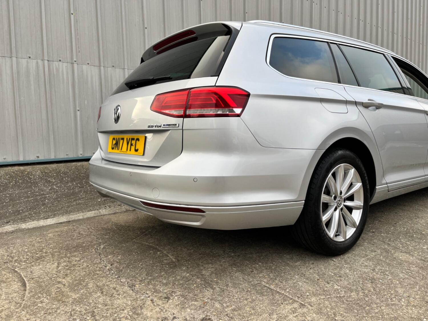 Volkswagen Passat Listing Image