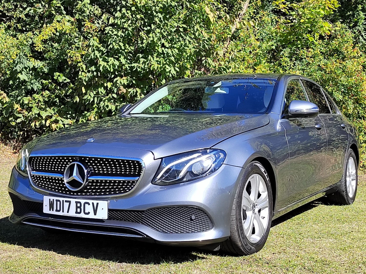 Mercedes-Benz E-Class Listing Image