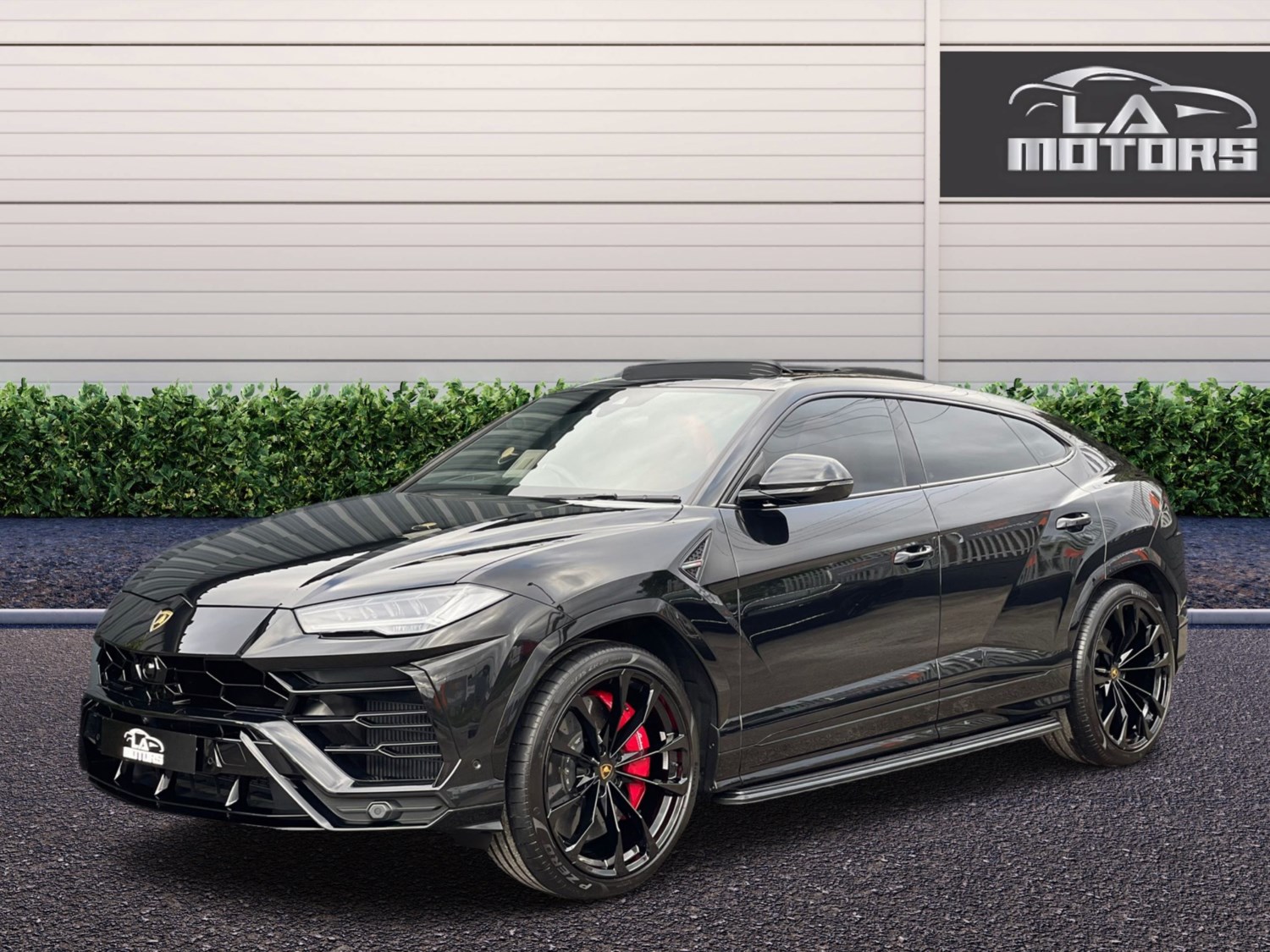 Lamborghini Urus Listing Image