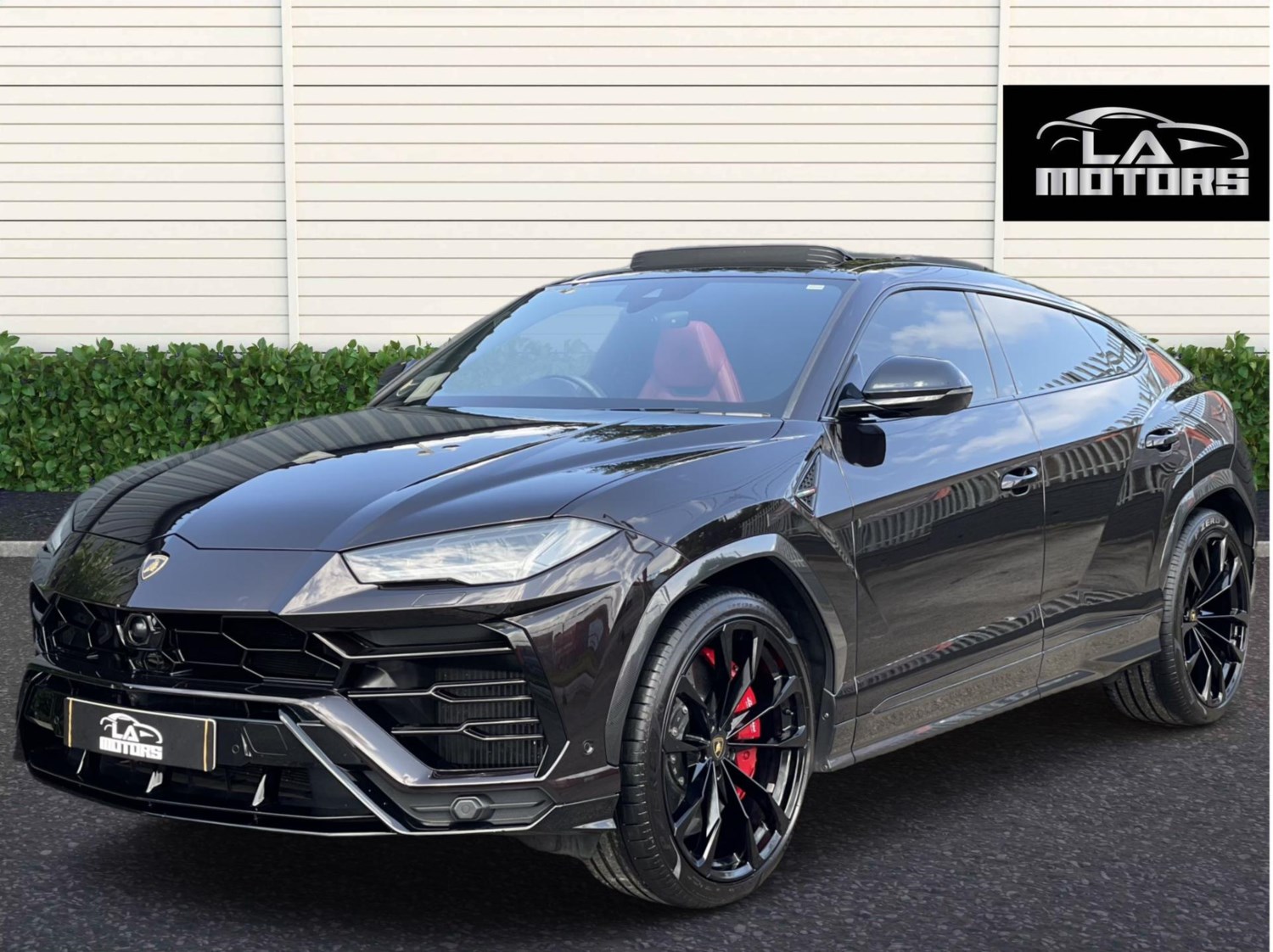 Lamborghini Urus Listing Image