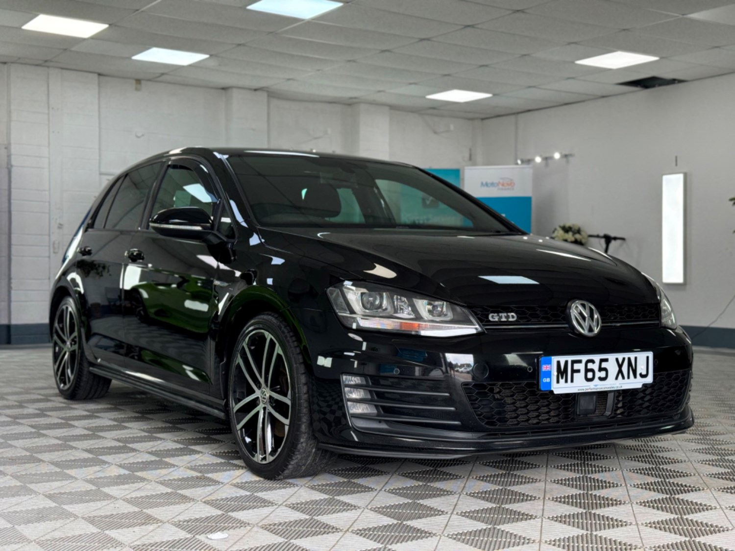 Volkswagen Golf Listing Image