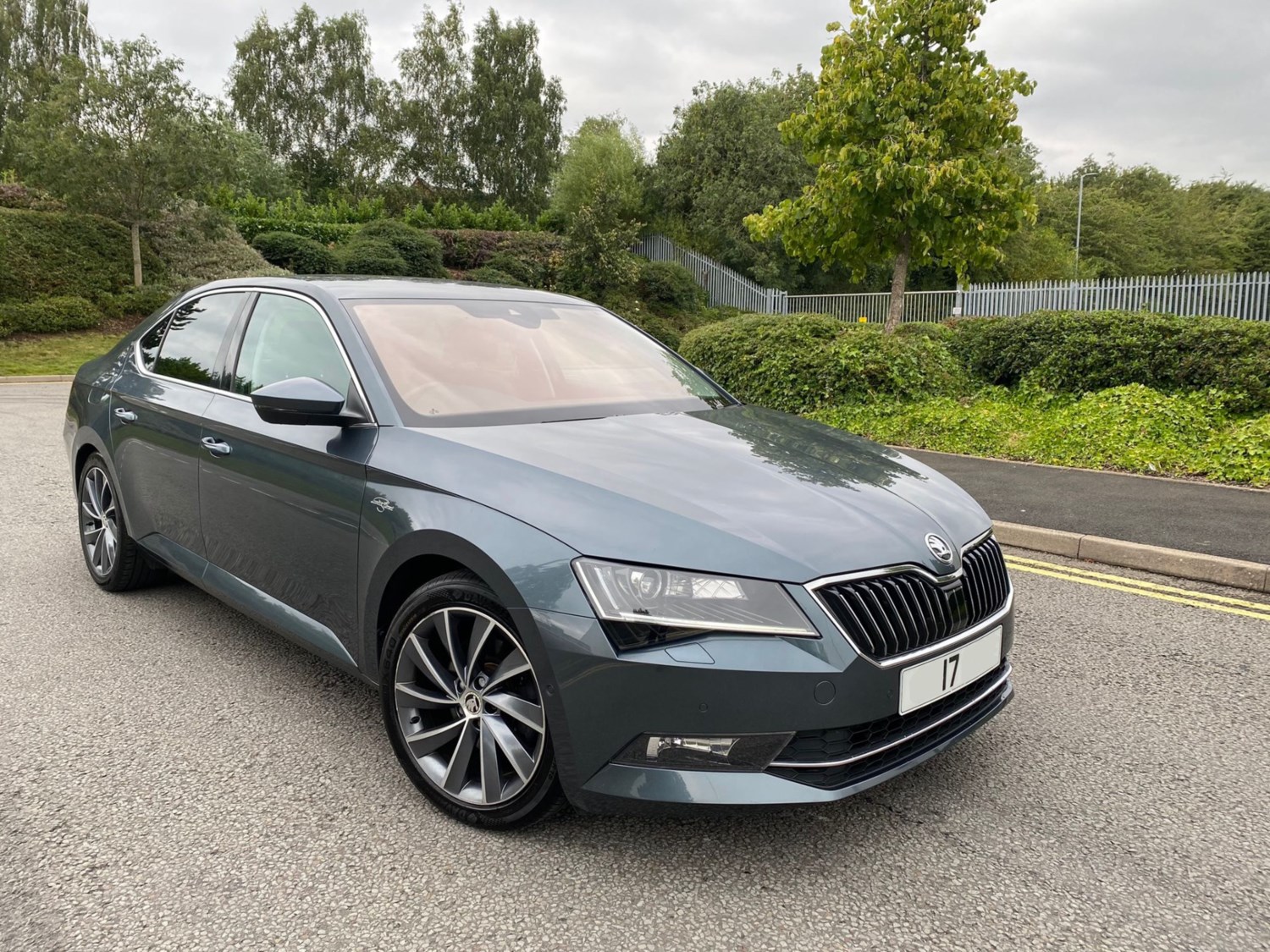 Skoda Superb Listing Image