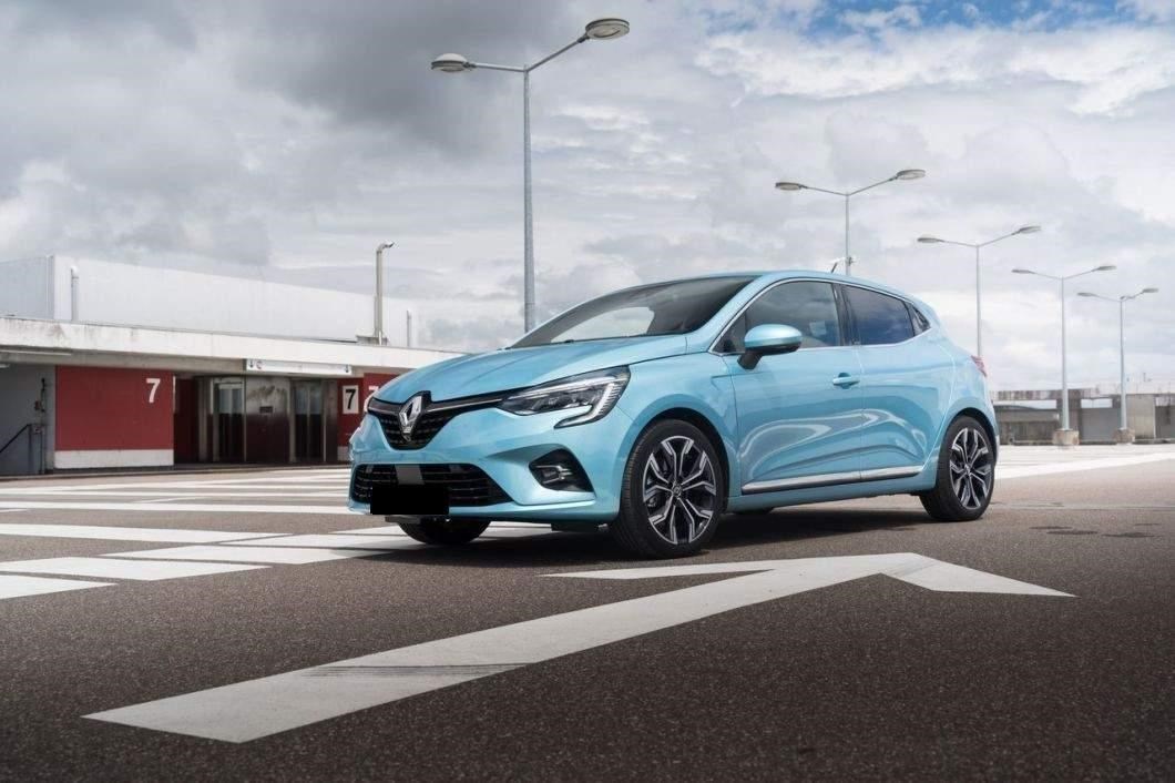 Renault Clio Listing Image