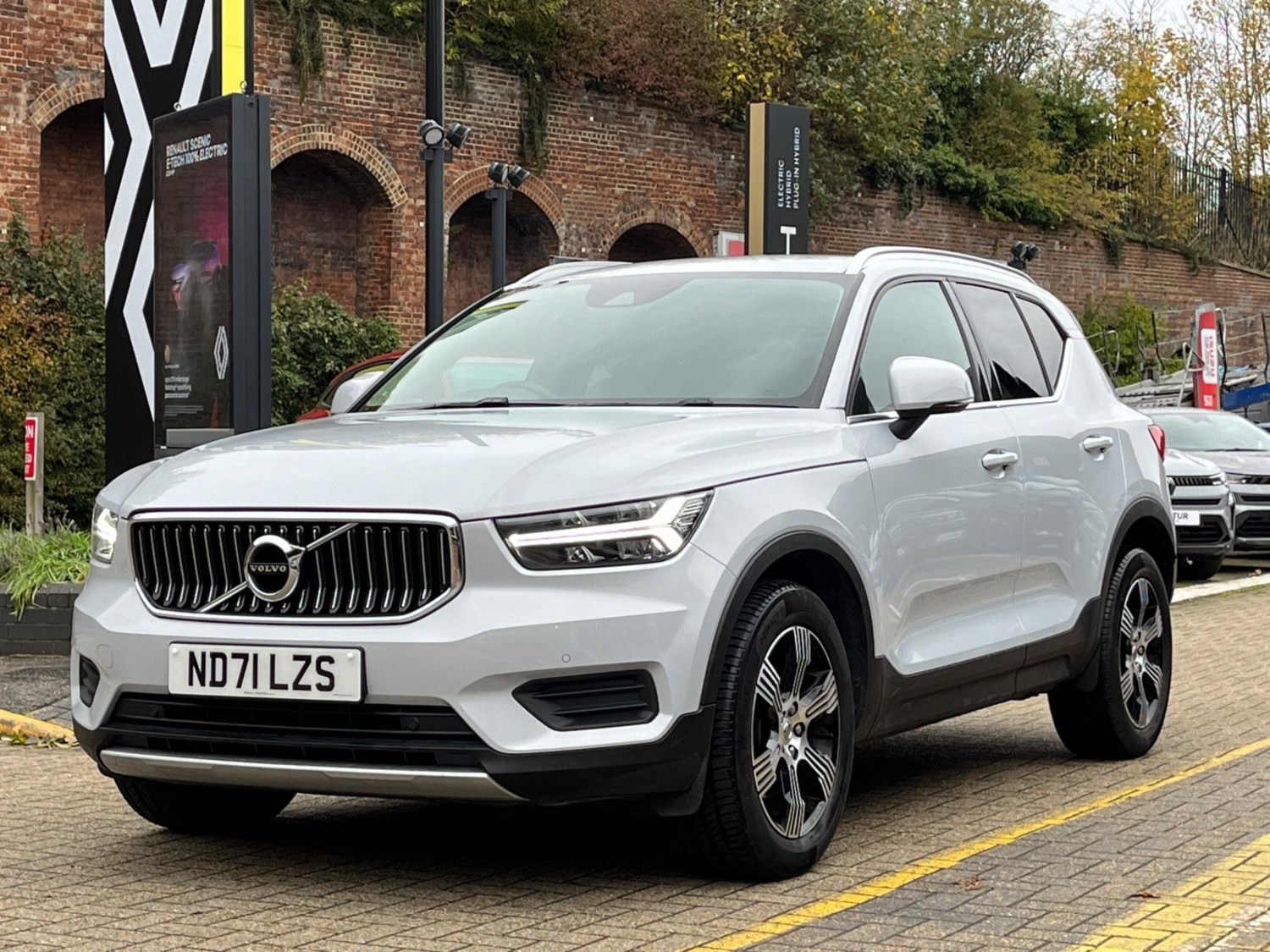 Volvo XC40 Listing Image