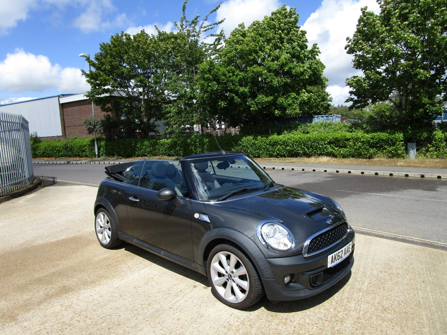 MINI Hatch Listing Image