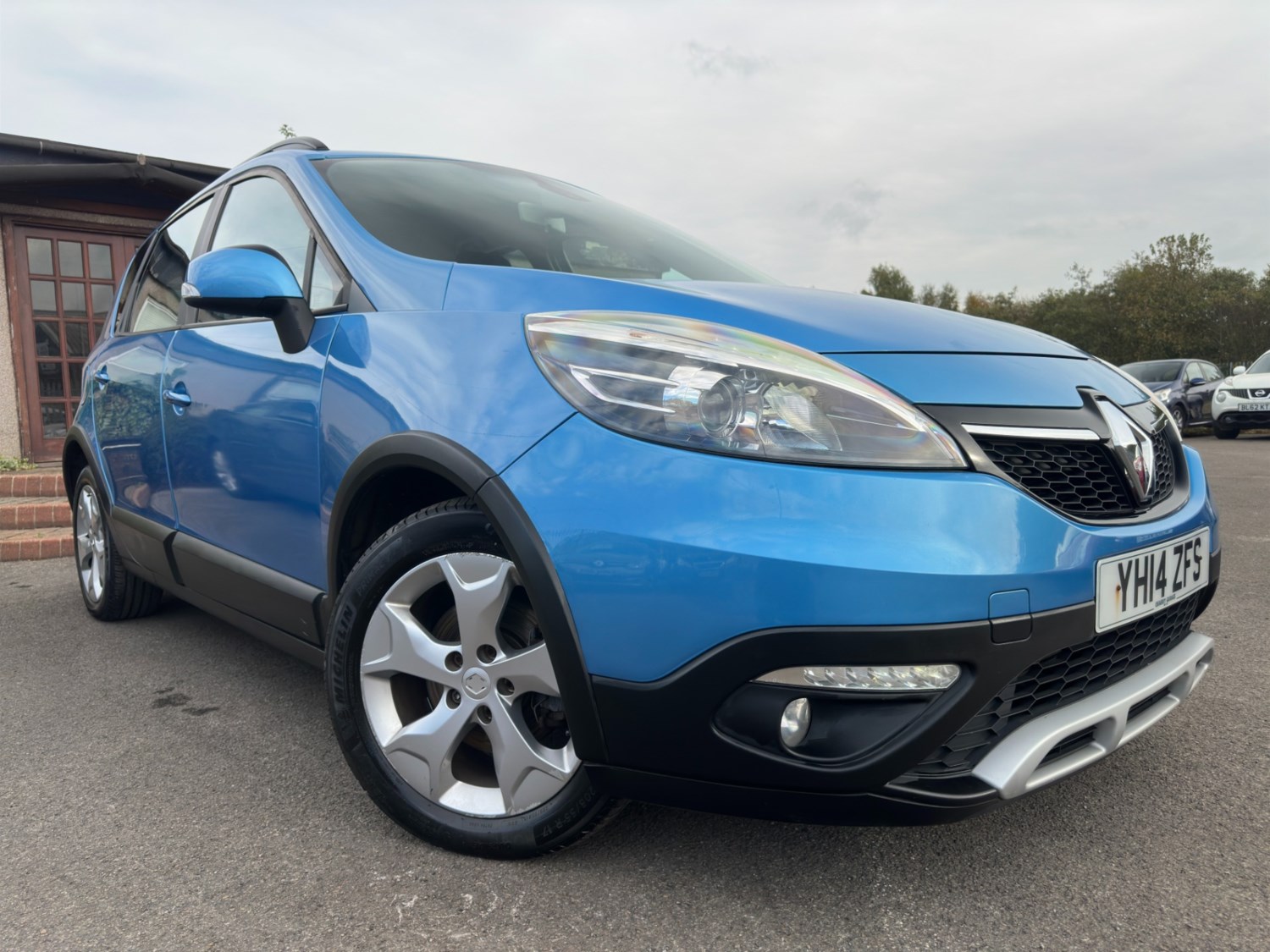 Renault Scenic Xmod Listing Image