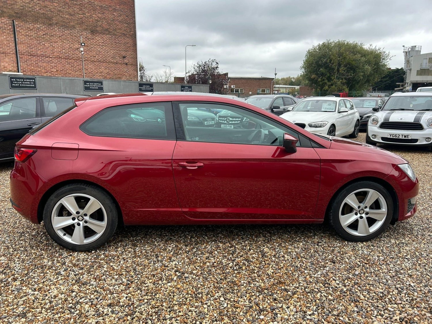 SEAT Leon Listing Image