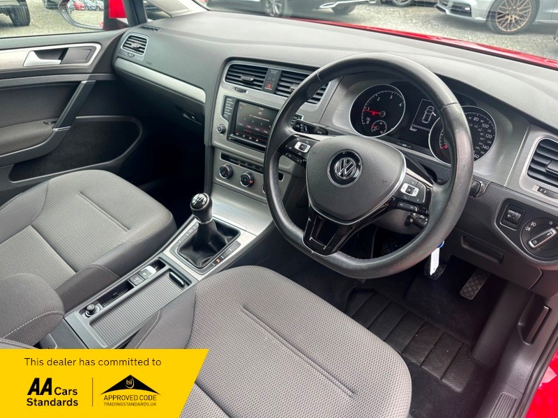 Volkswagen Golf Listing Image