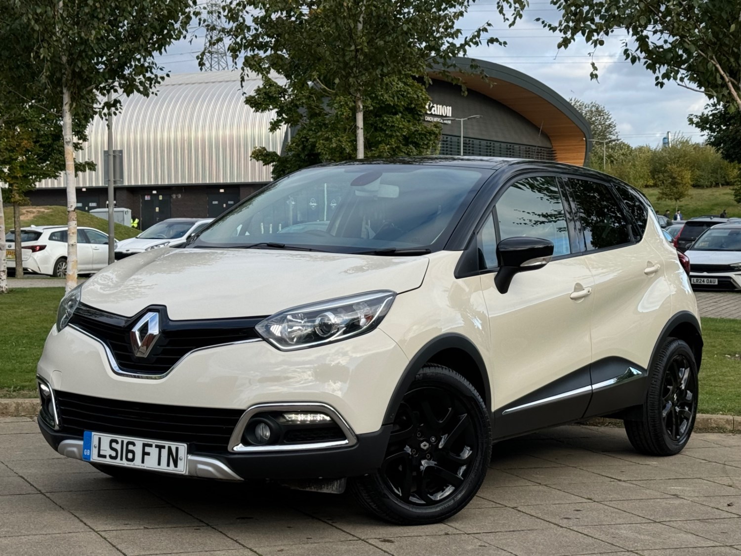 Renault Captur Listing Image