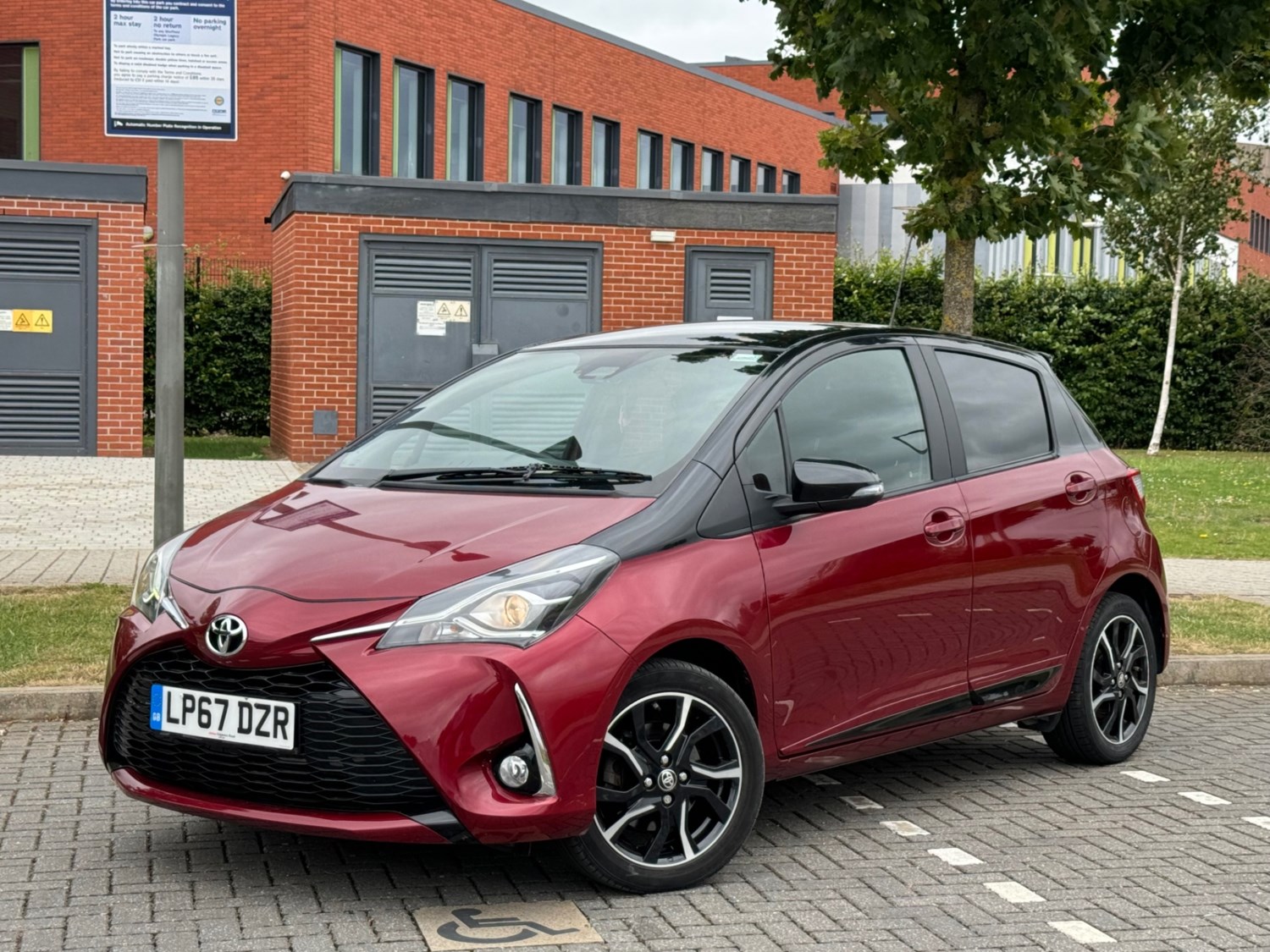 Toyota Yaris Listing Image