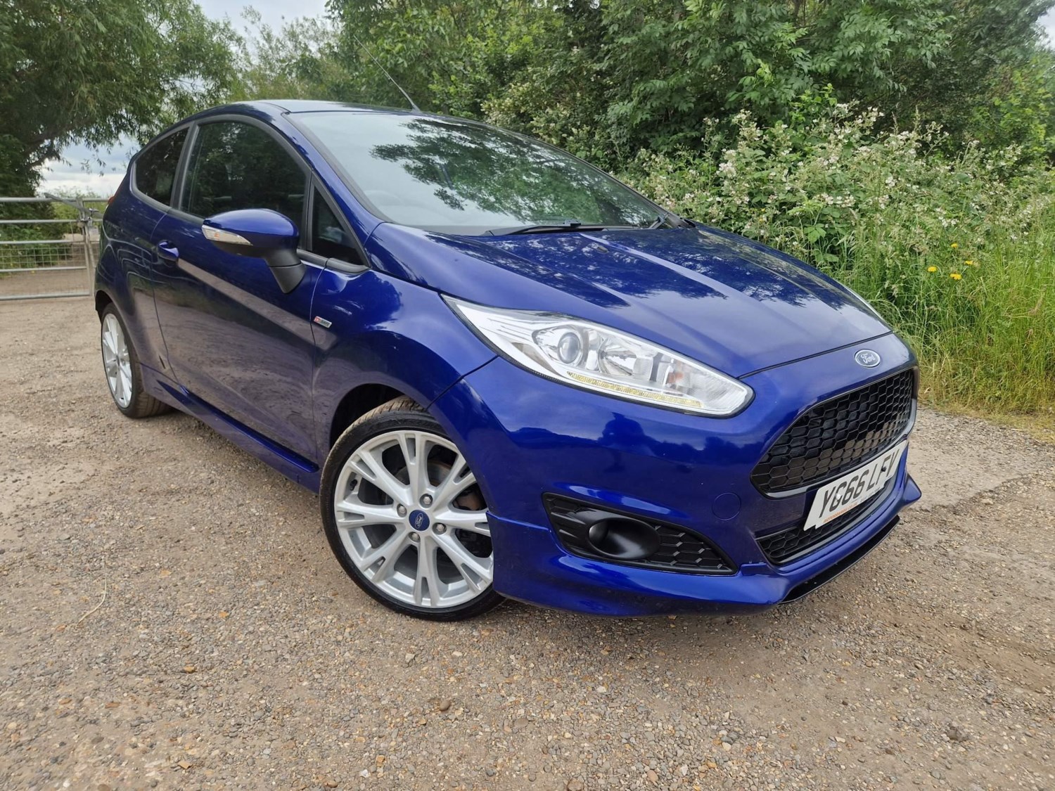 Ford Fiesta Listing Image