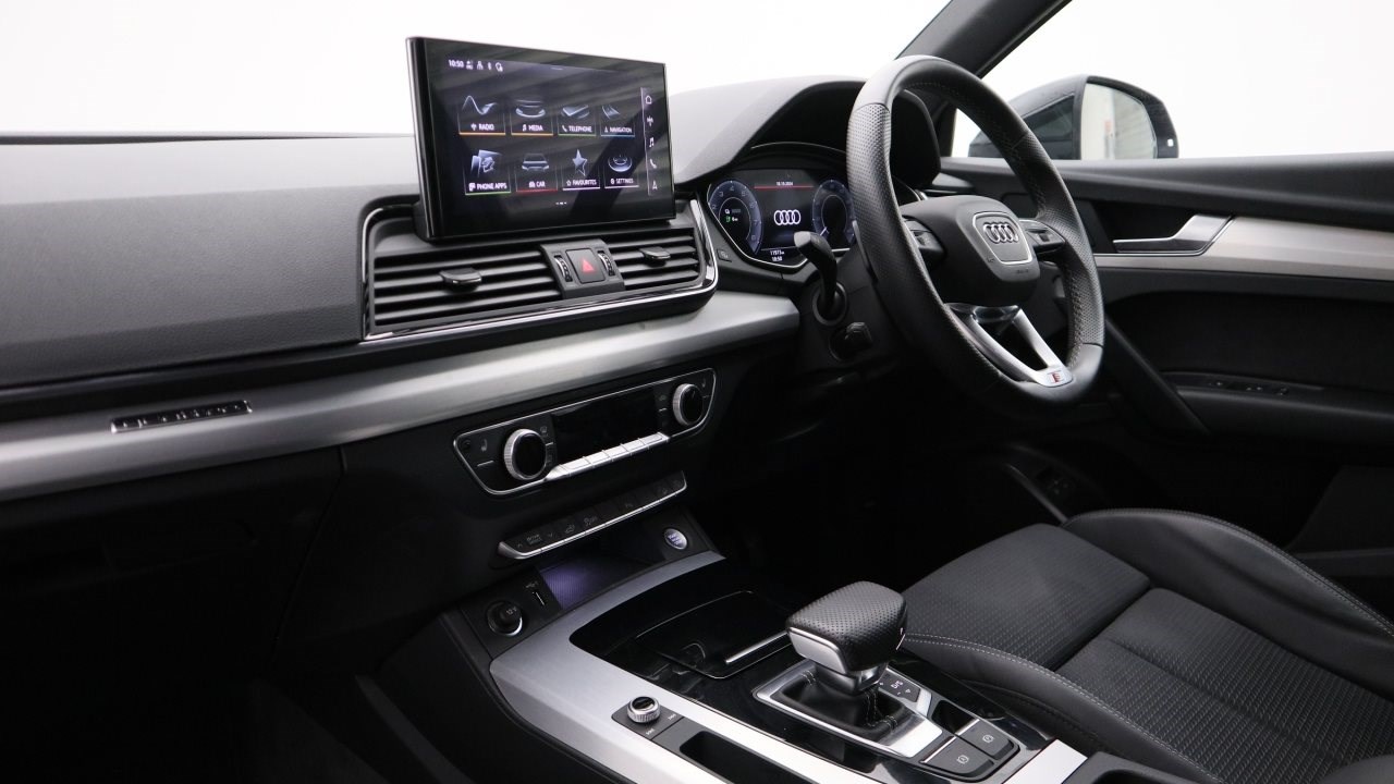 Audi Q5 Listing Image