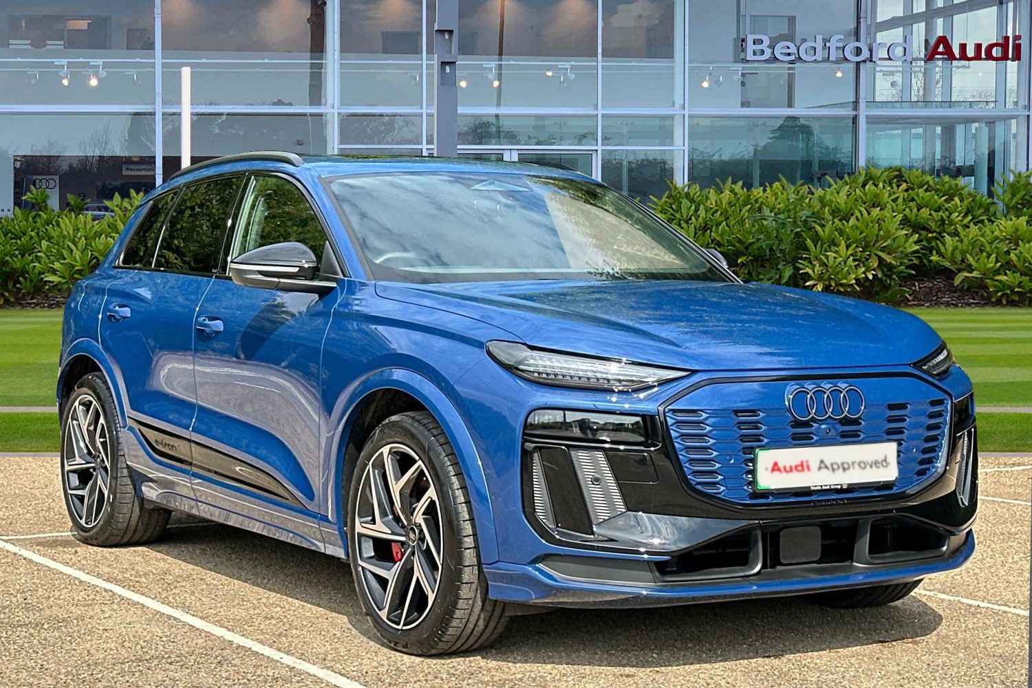 Audi Q6 e-tron Listing Image