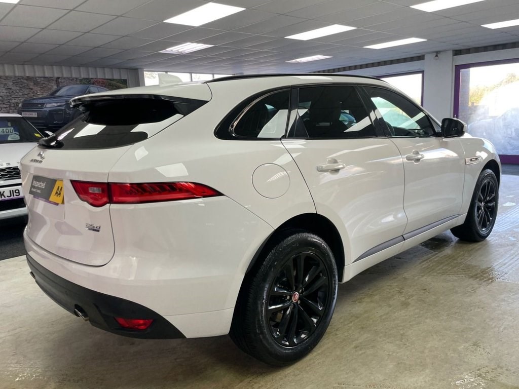 Jaguar F-PACE Listing Image