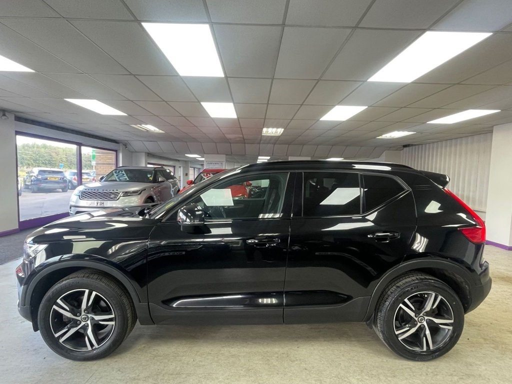 Volvo XC40 Listing Image