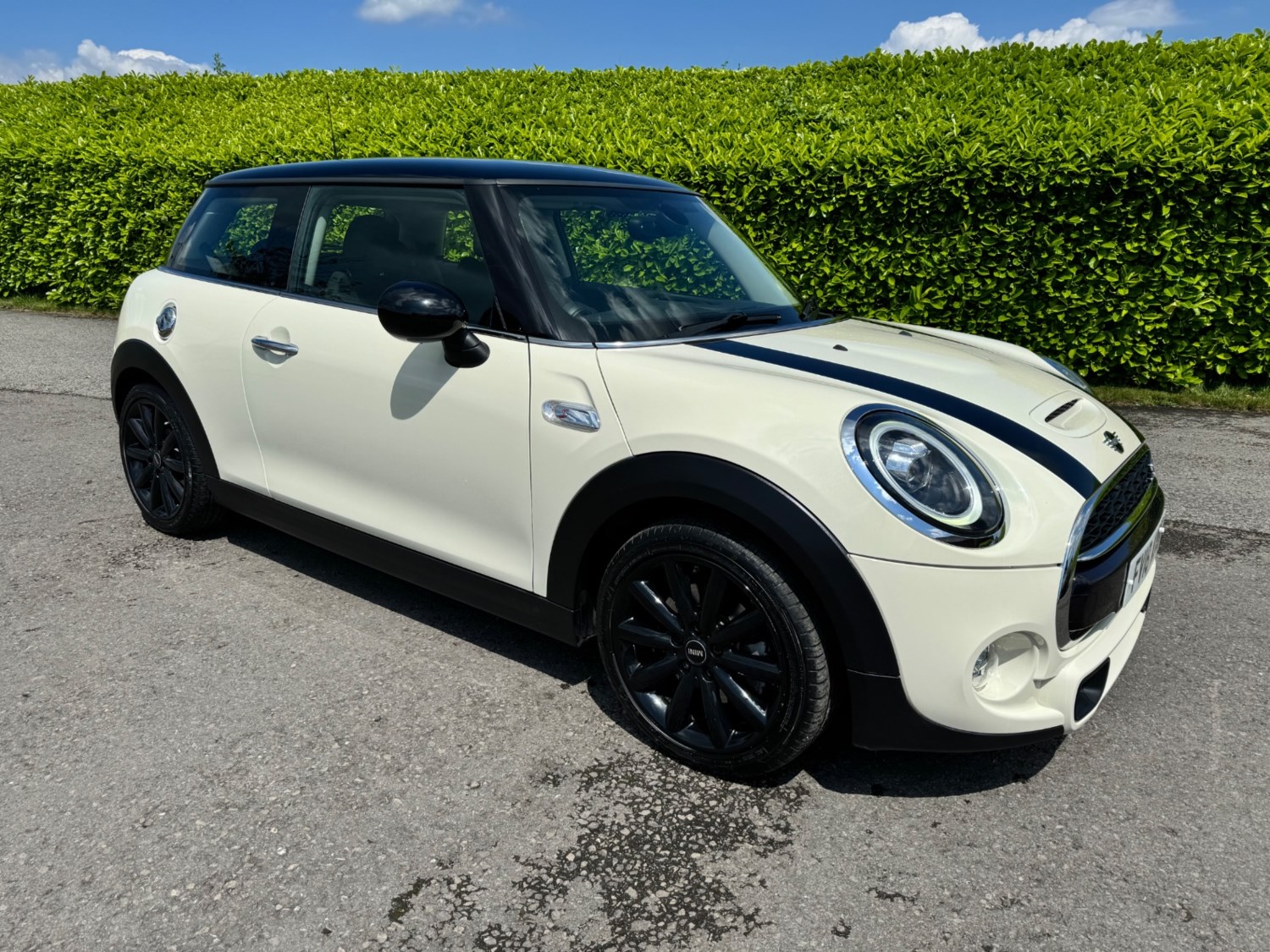 MINI Hatch Listing Image