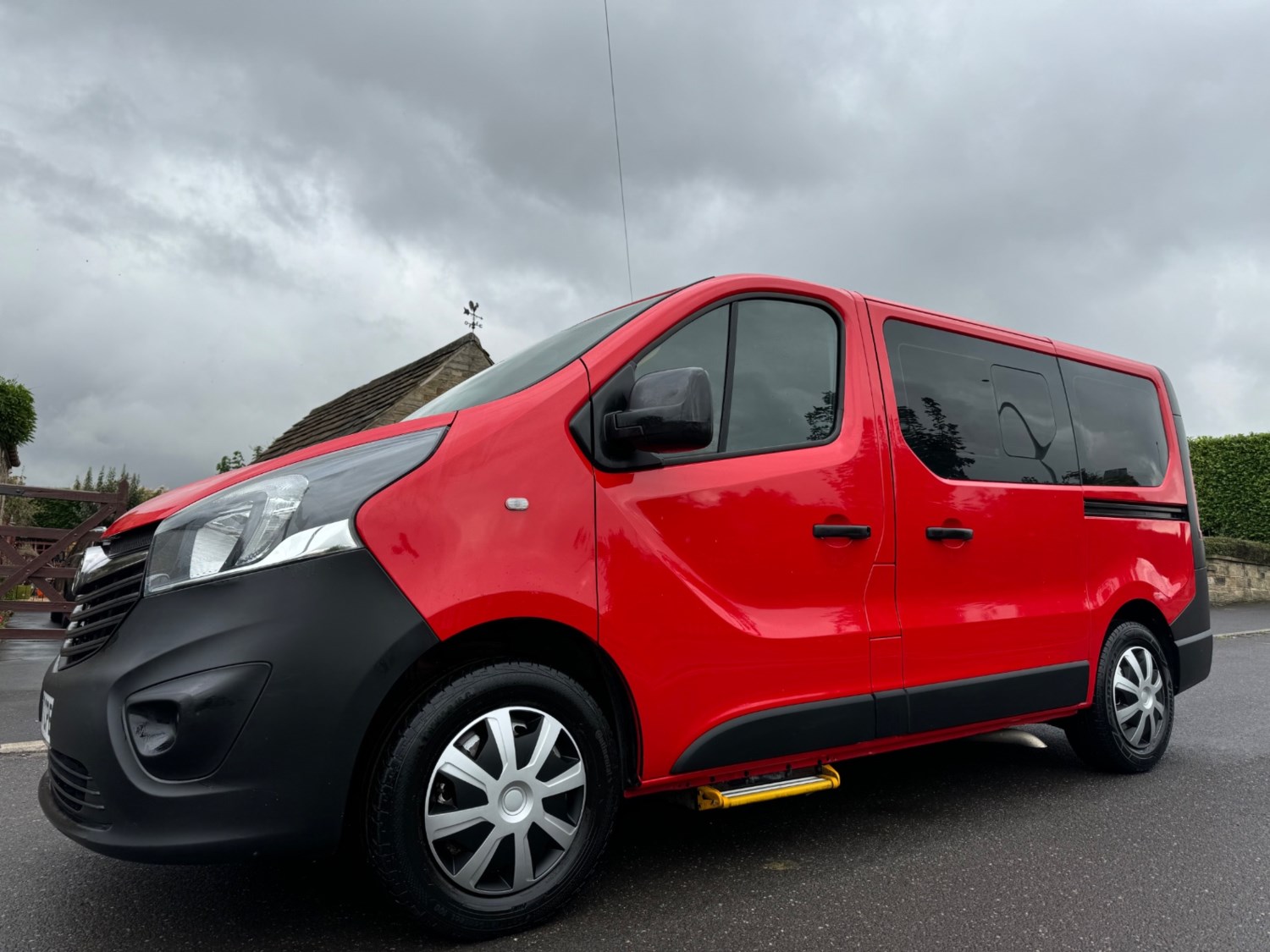 Vauxhall Vivaro Listing Image