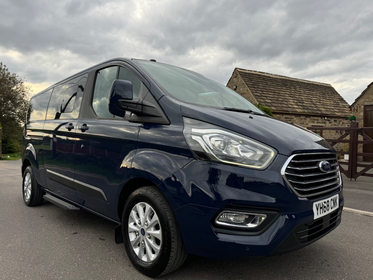 Ford Tourneo Custom Listing Image