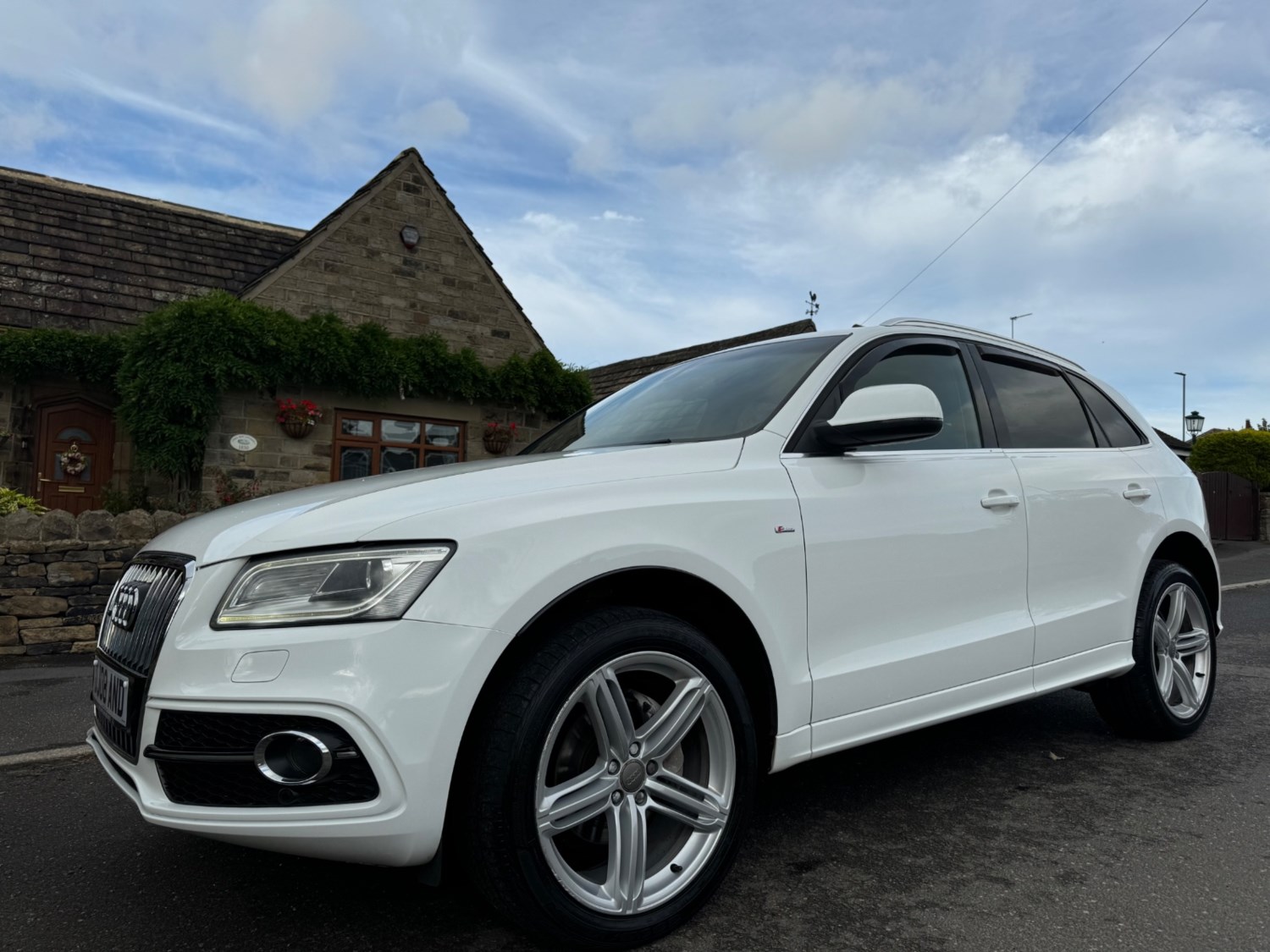 Audi Q5 Listing Image