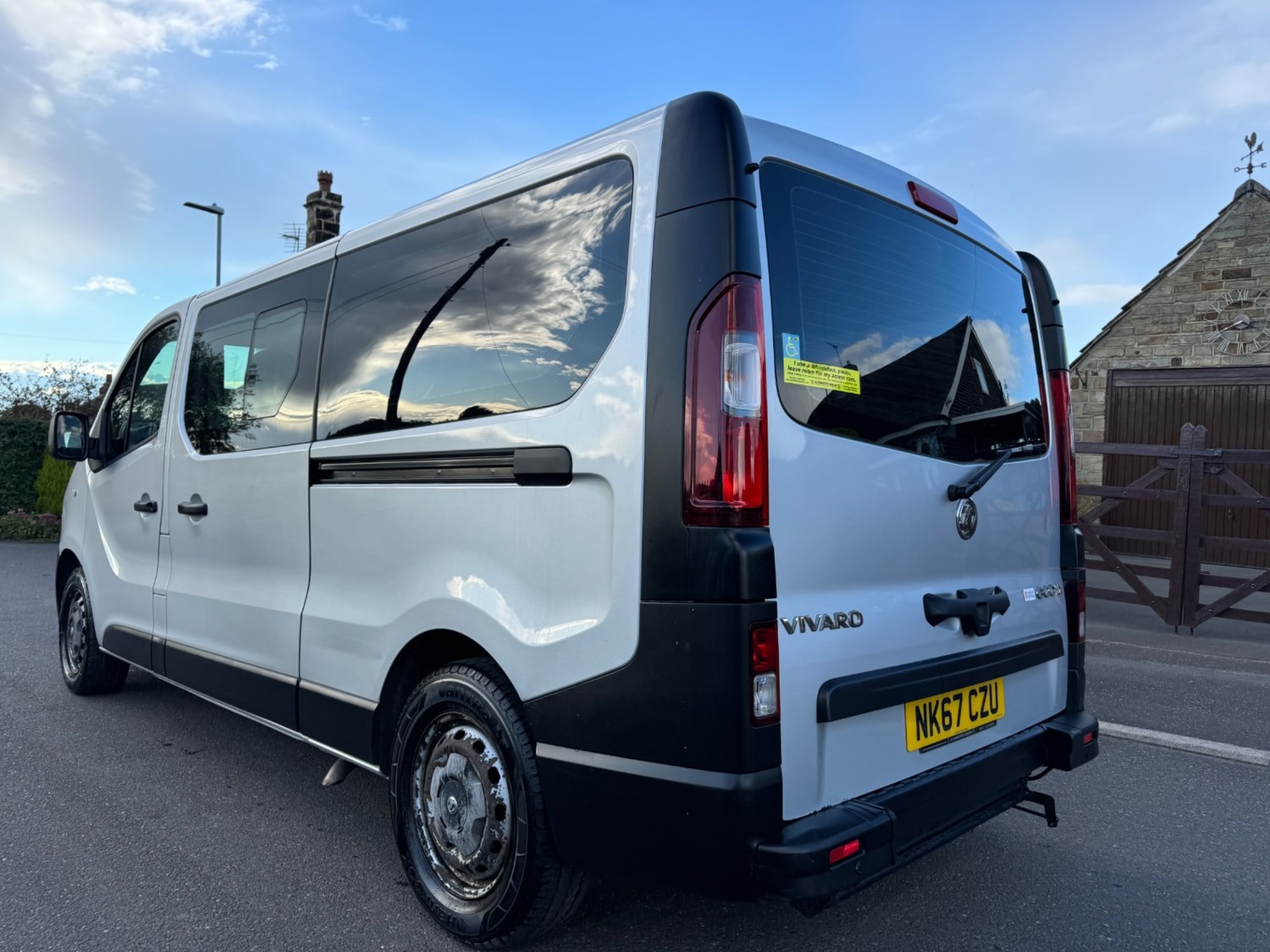 Vauxhall Vivaro Listing Image