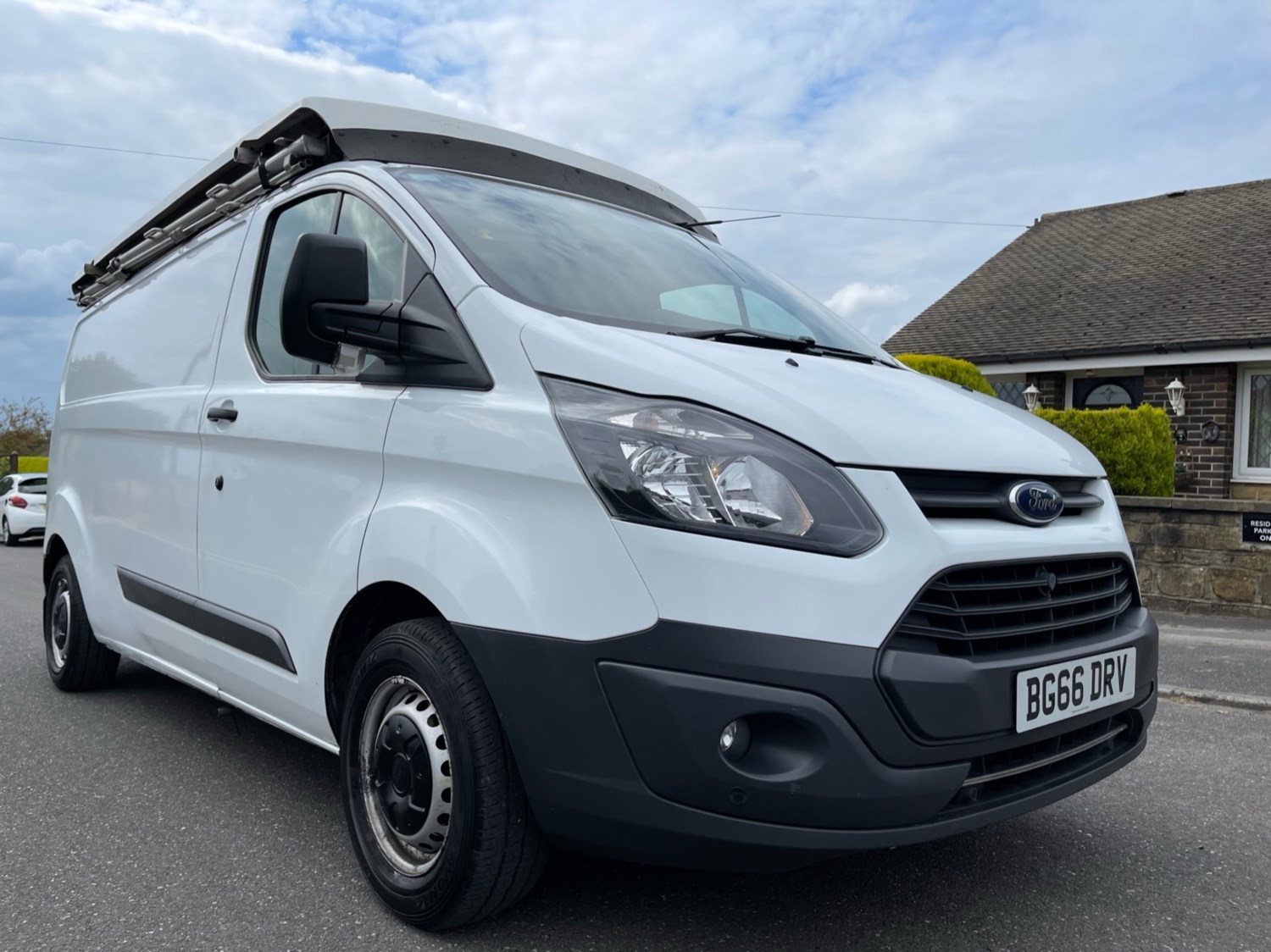 Ford Transit Custom Listing Image