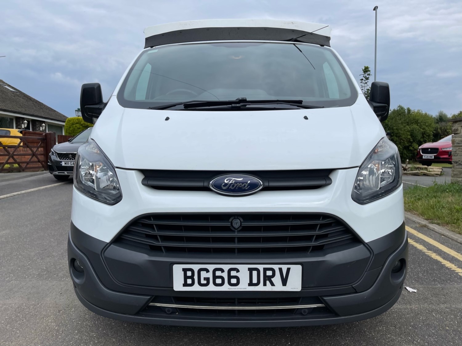 Ford Transit Custom Listing Image