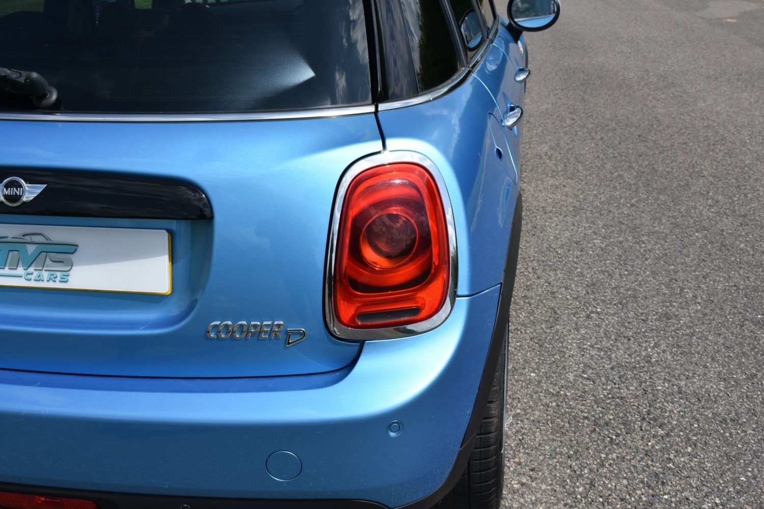 MINI Hatch Listing Image