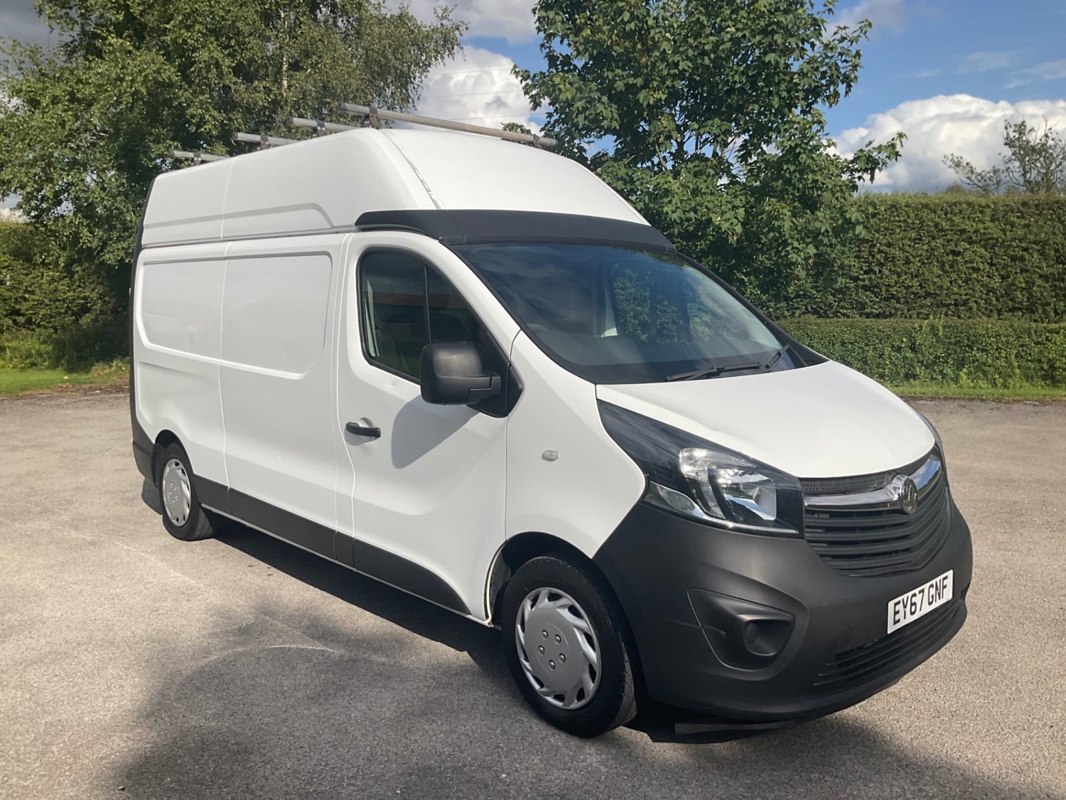 Vauxhall Vivaro Listing Image