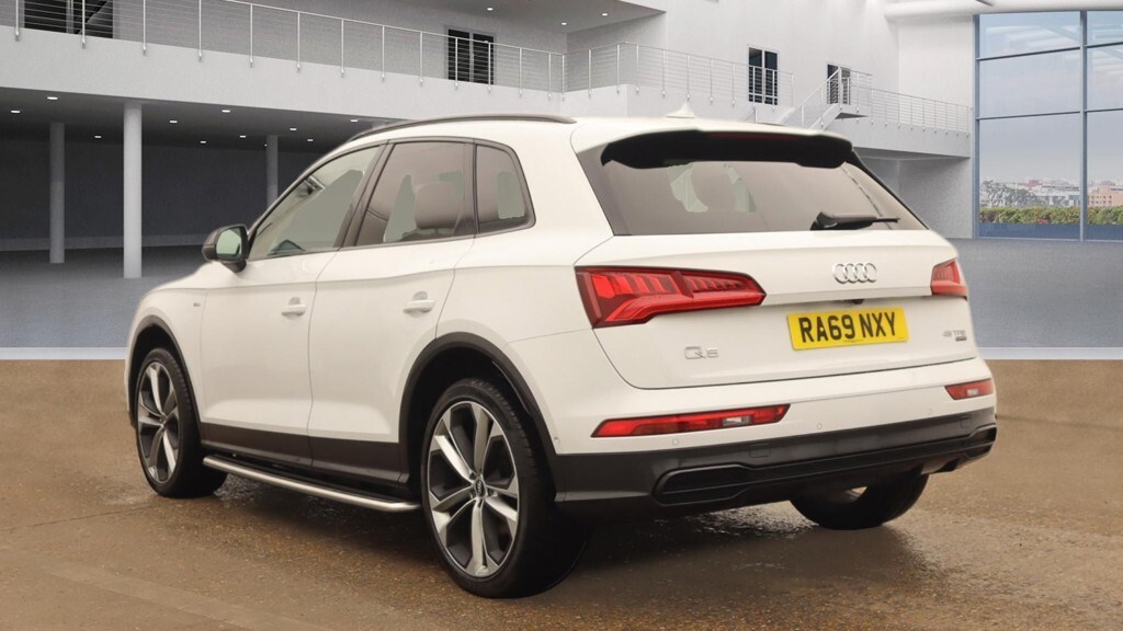 Audi Q5 Listing Image