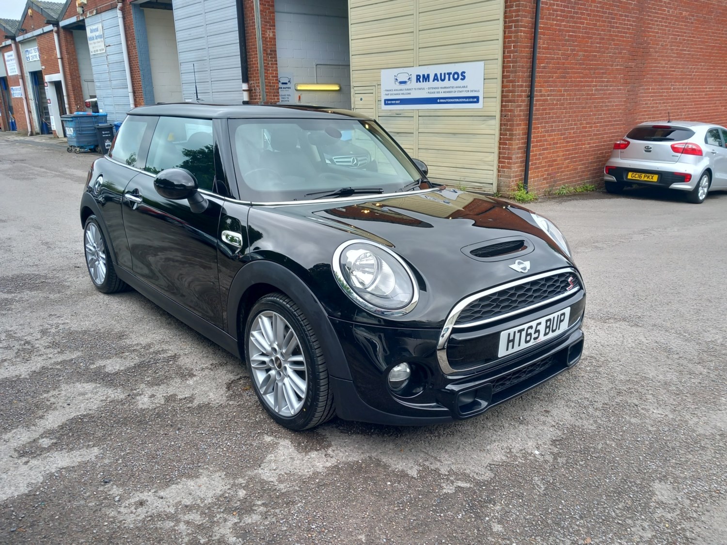 MINI Hatch Listing Image