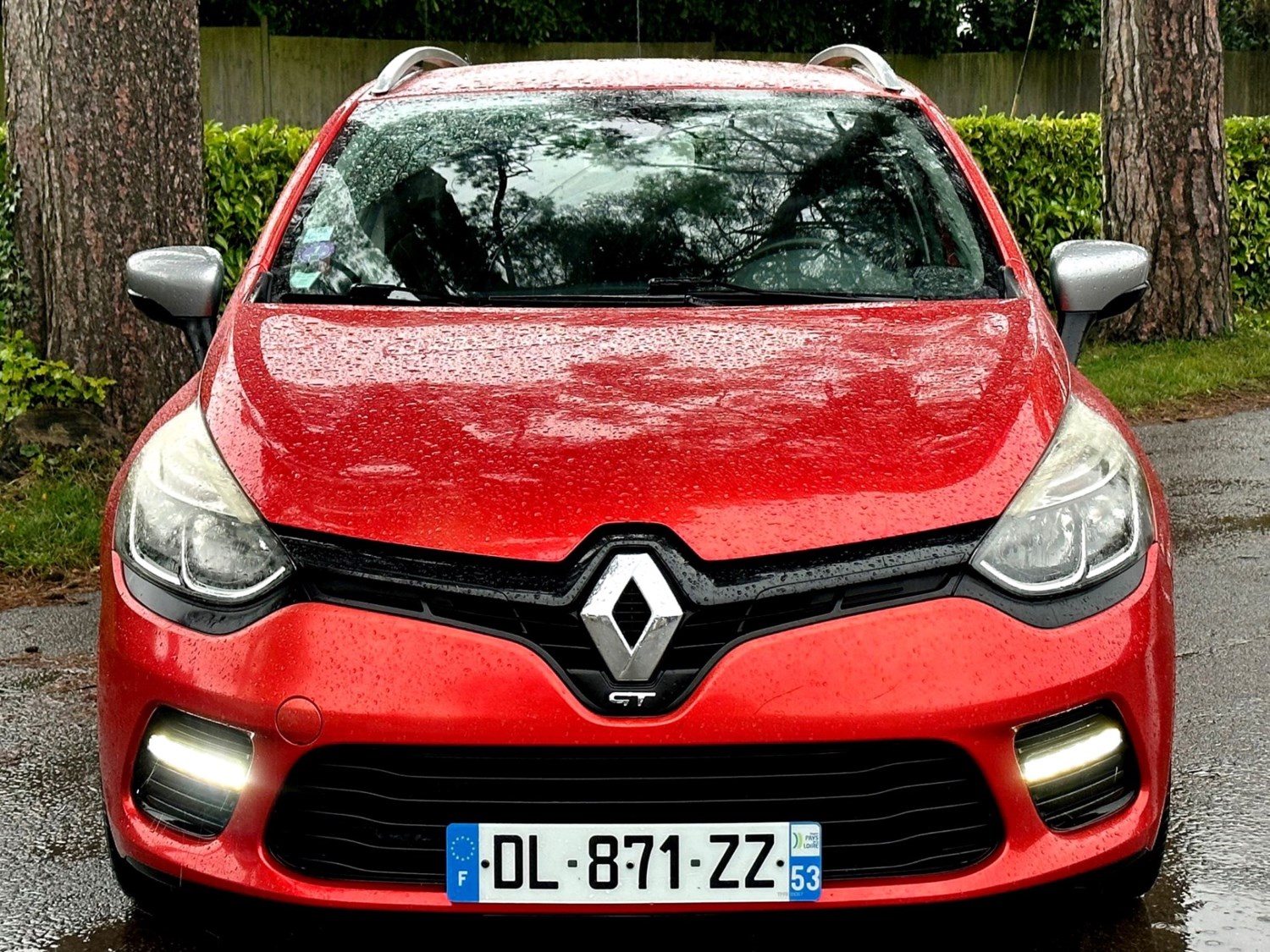 Renault Clio Listing Image