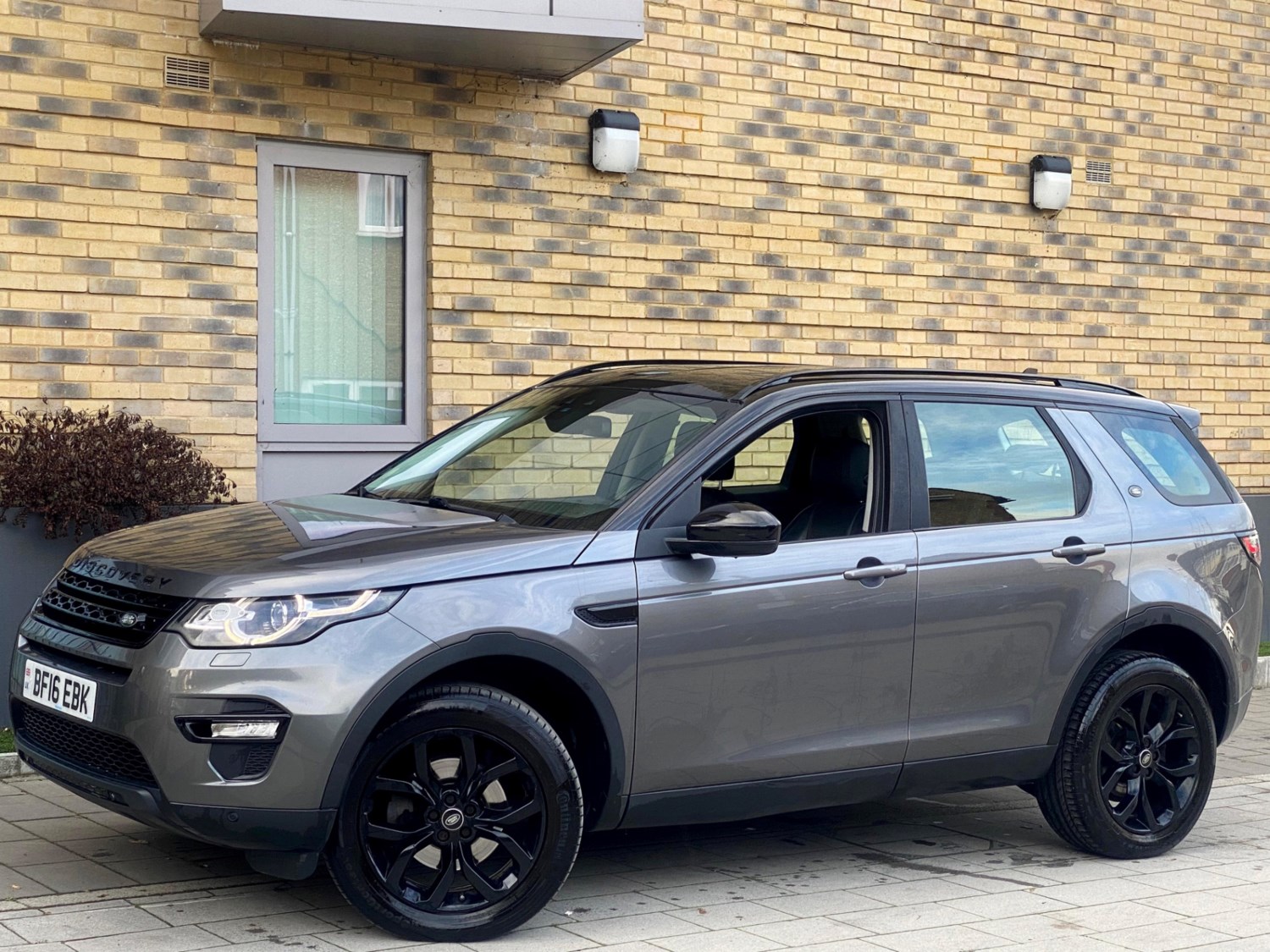 Land Rover Discovery Sport Listing Image