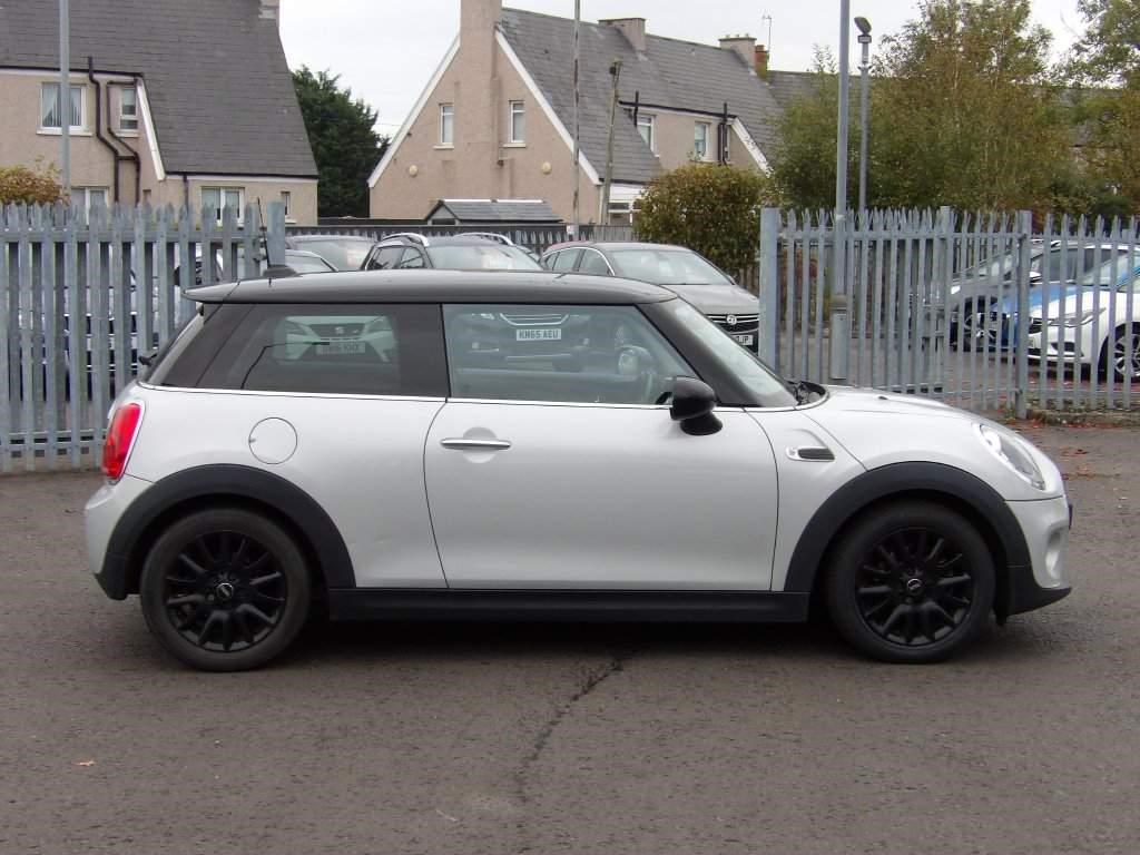 MINI Hatch Listing Image