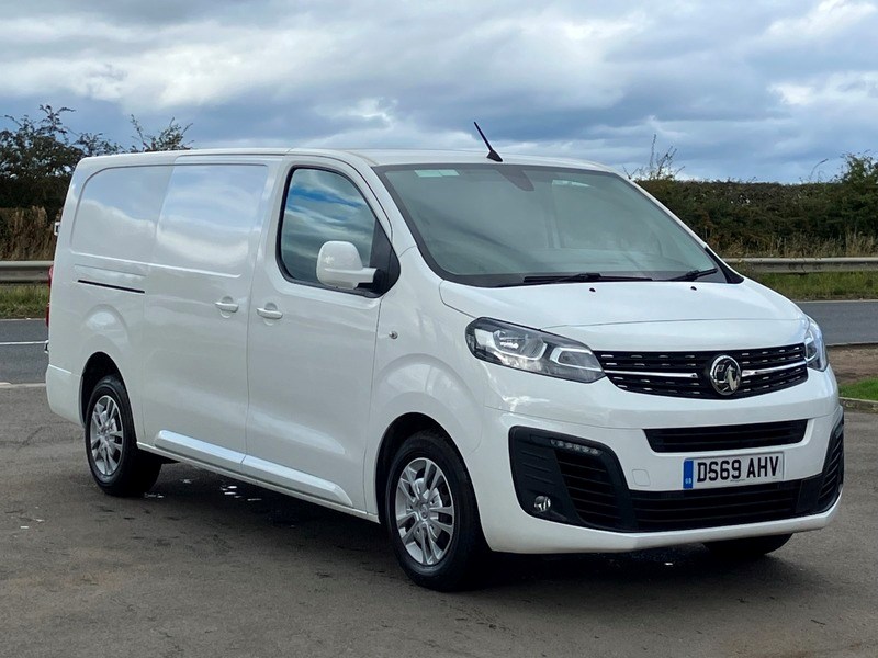 Vauxhall Vivaro Listing Image