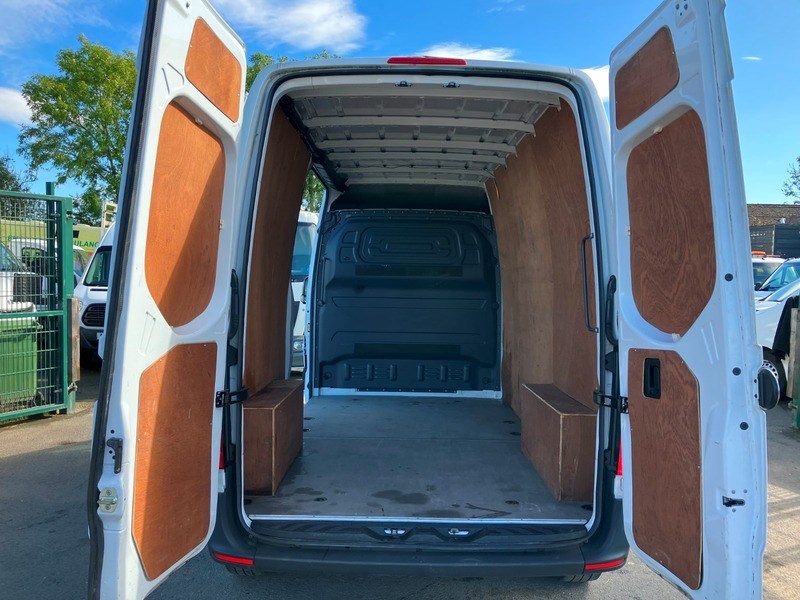 Mercedes-Benz Sprinter Listing Image