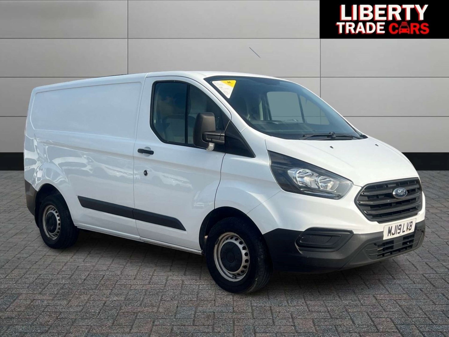 Ford Transit Custom Listing Image