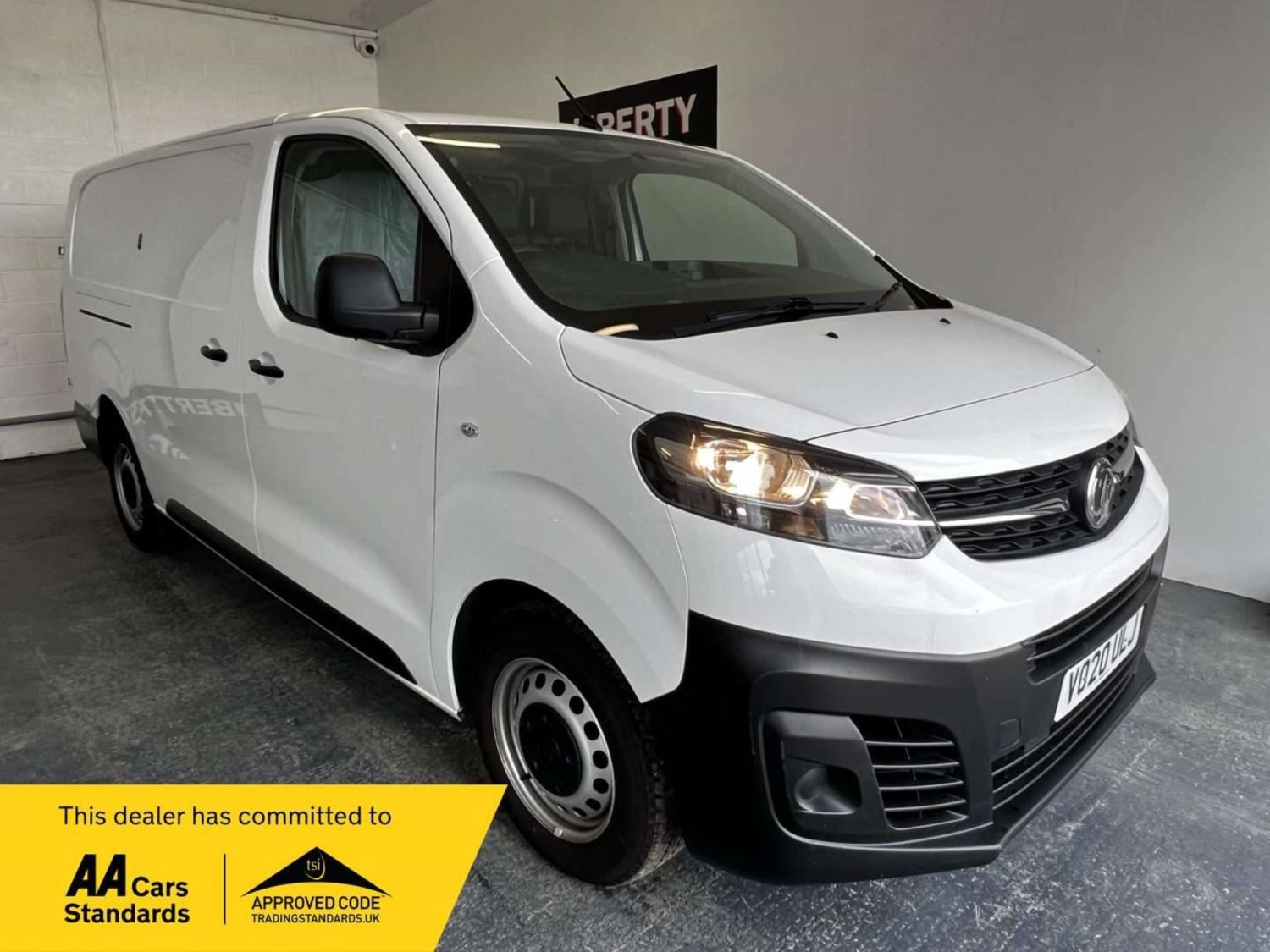 Vauxhall Vivaro Listing Image