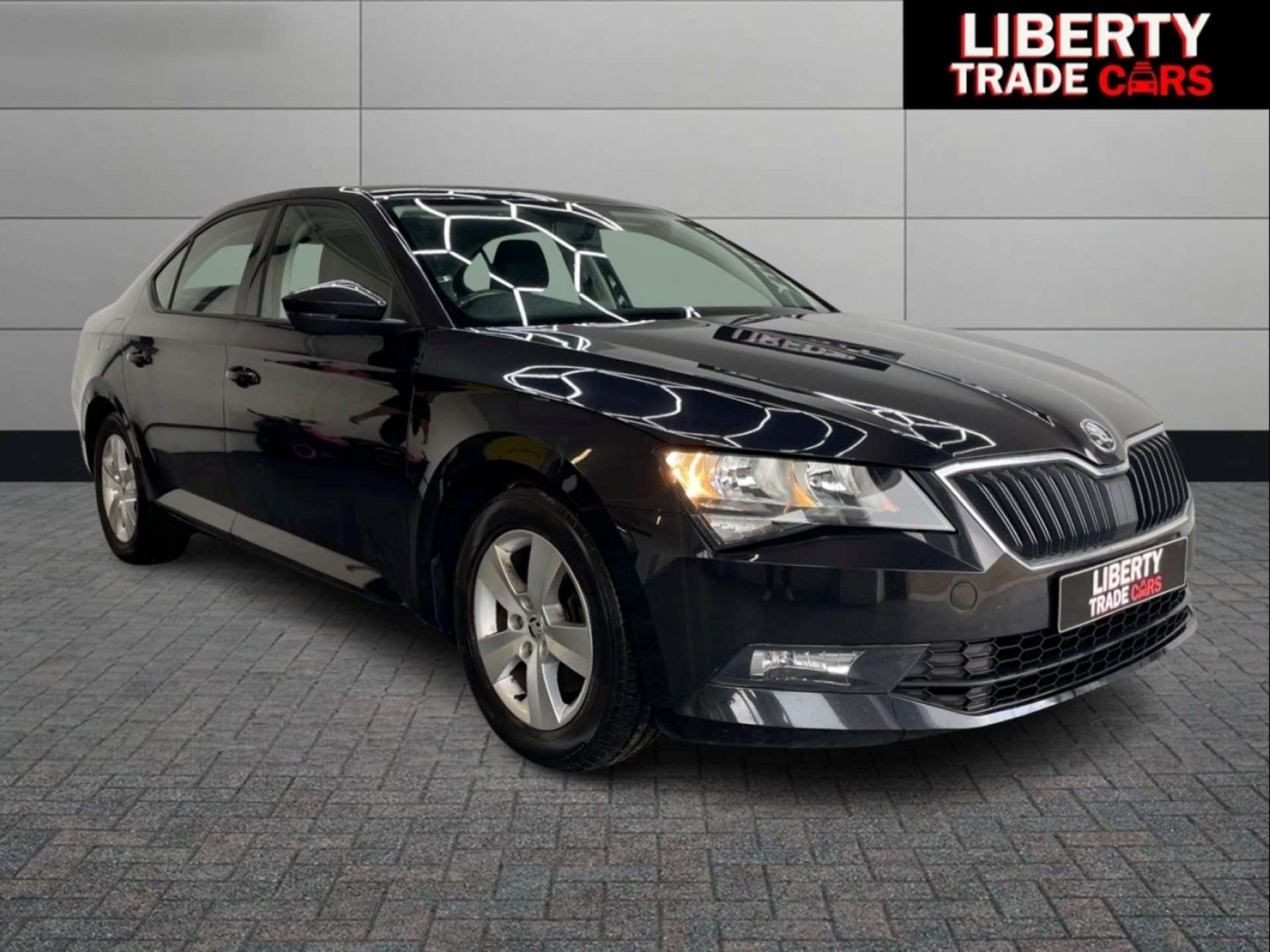 Skoda Superb Listing Image